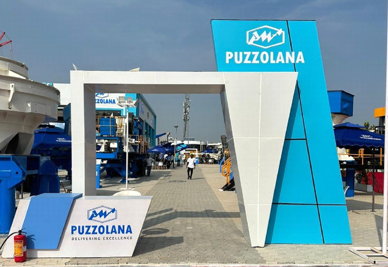 Официальный дистрибьютор бренда Puzzolana в России с радостью приглашает партнеров на грандиозную презентацию дробильно-сортировочного оборудования бренда PUZZOLANA.
